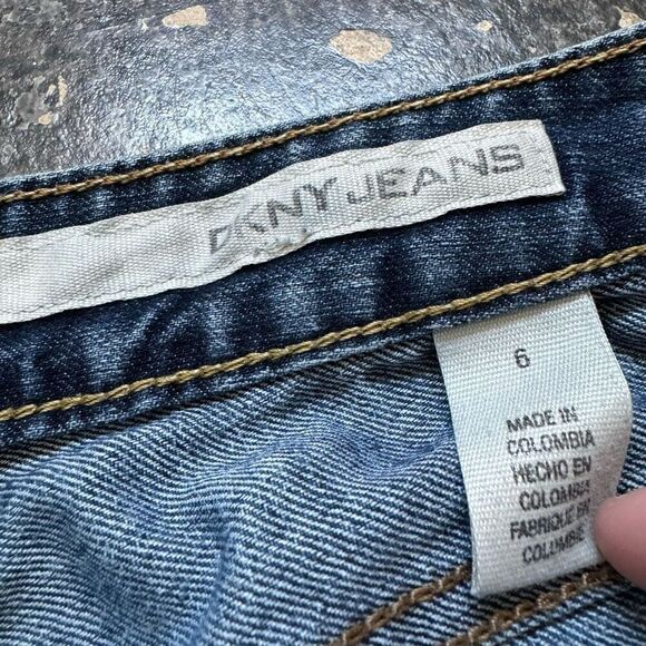 DKNY SOHO Denim Blue Jeans Womens Size 6 Light Wash Medium Wash Preppy - Picture 6 of 16